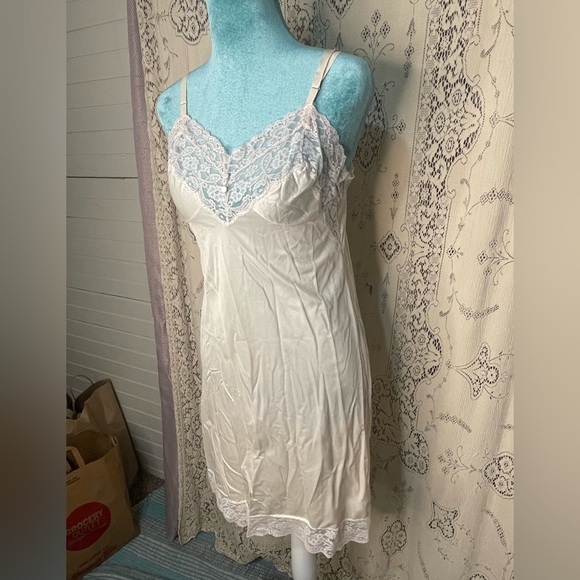 Kayser:vintage slip with lace details - Picture 3 of 5